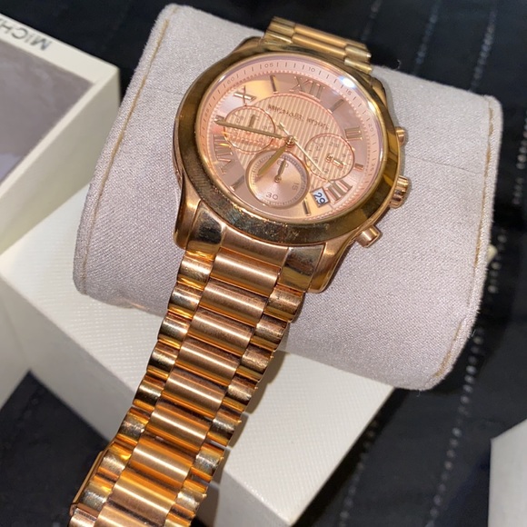 Oversized Bryn Pavé Rose Gold-Tone Watch - Picture 3 of 4